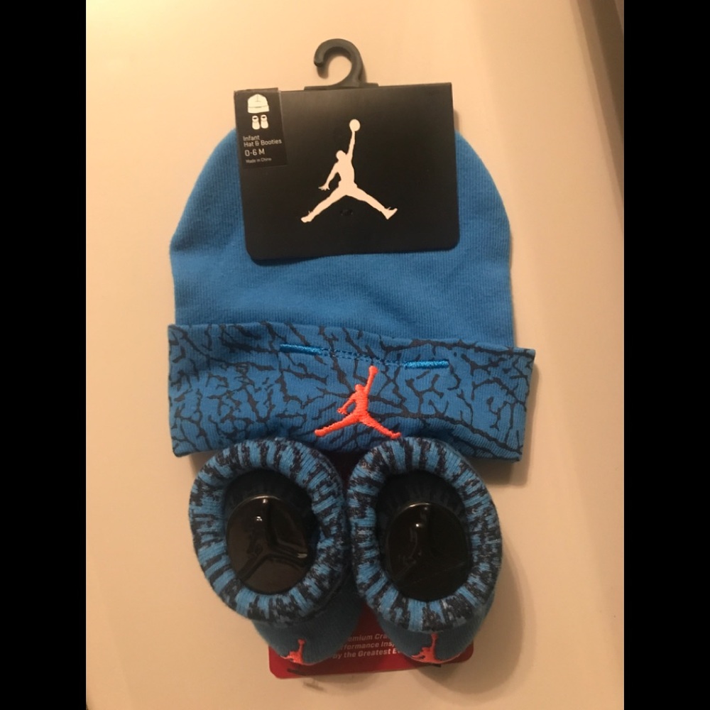 Jordan Hat/Sock Set
